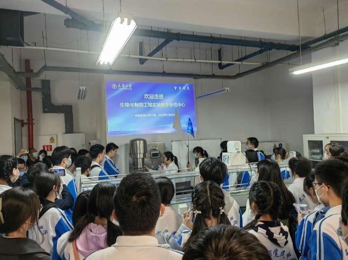 888娱乐城